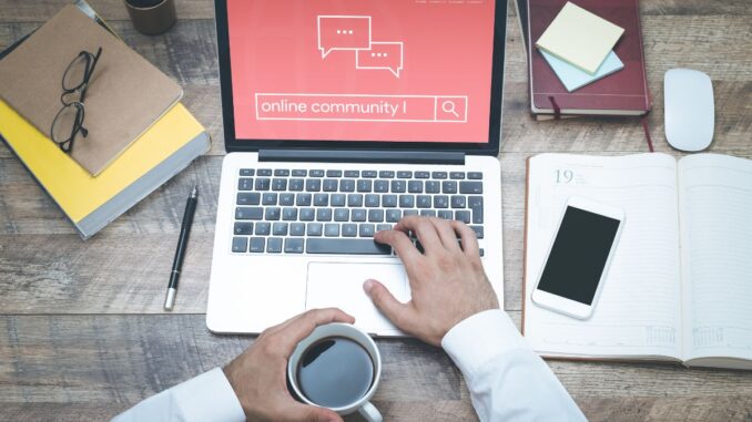 community manager l’art de faire parler les marques au quotidien