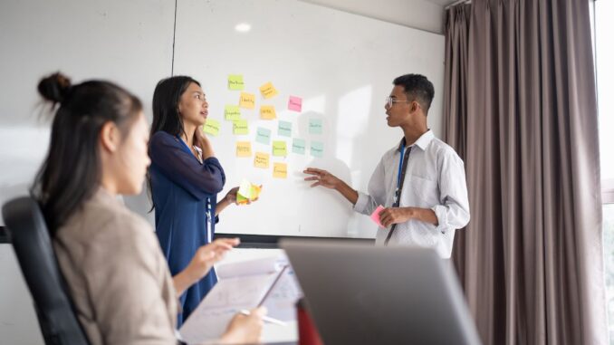 responsable communication chef d’orchestre de l’image et du message